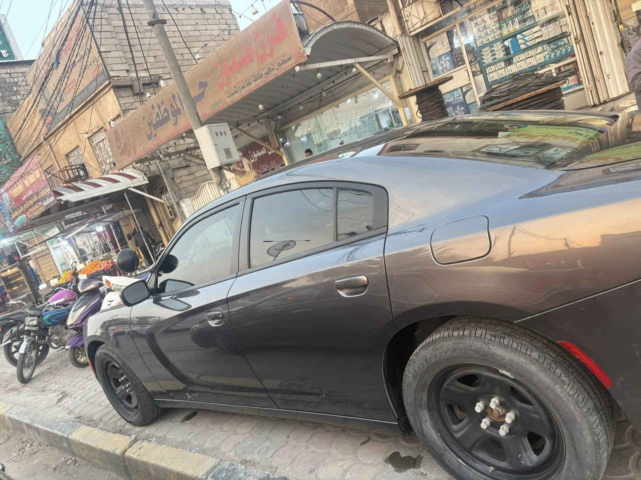 جارجر بوليسية موديل 2023 8سلندر هيمي تو ويل حادثه فقط جامرلغ خلفي بدون دواخل  السعر 200$لسيارة  بيه قطعة وحدة صبغ حتى الدعامية نفس اللون دخول جديد ماشية 11 الف مايل ***********موقعه كربلاء
