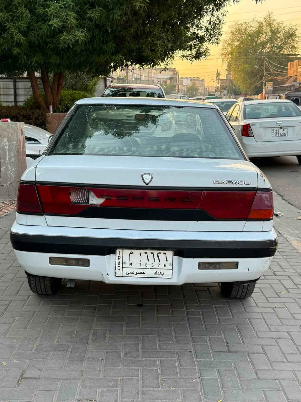 السلام عليكم اسبيرو
موديل 1996 كير عادي محرك مفتوح مو مسكر 

محرك كير مكفولات لا مفتوحات ولا مبدلات

رقم بغداد مكاني الدورة/ الميكانيك

السعر 26 وبيه محال بسيط

 ***********
