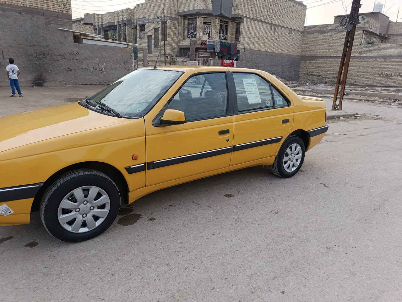 السلام عليكم لميس 16 مكينه وكير كفالة تبريد تخم تاير كهربائيات فول صدر امامي خلفي مكفولة من الضربه بيه صبغ قطعتين سنويه جديدة هيئة مصفرة غرامات ما عليهه  السعر 48بيه مجال ***********بغداد
