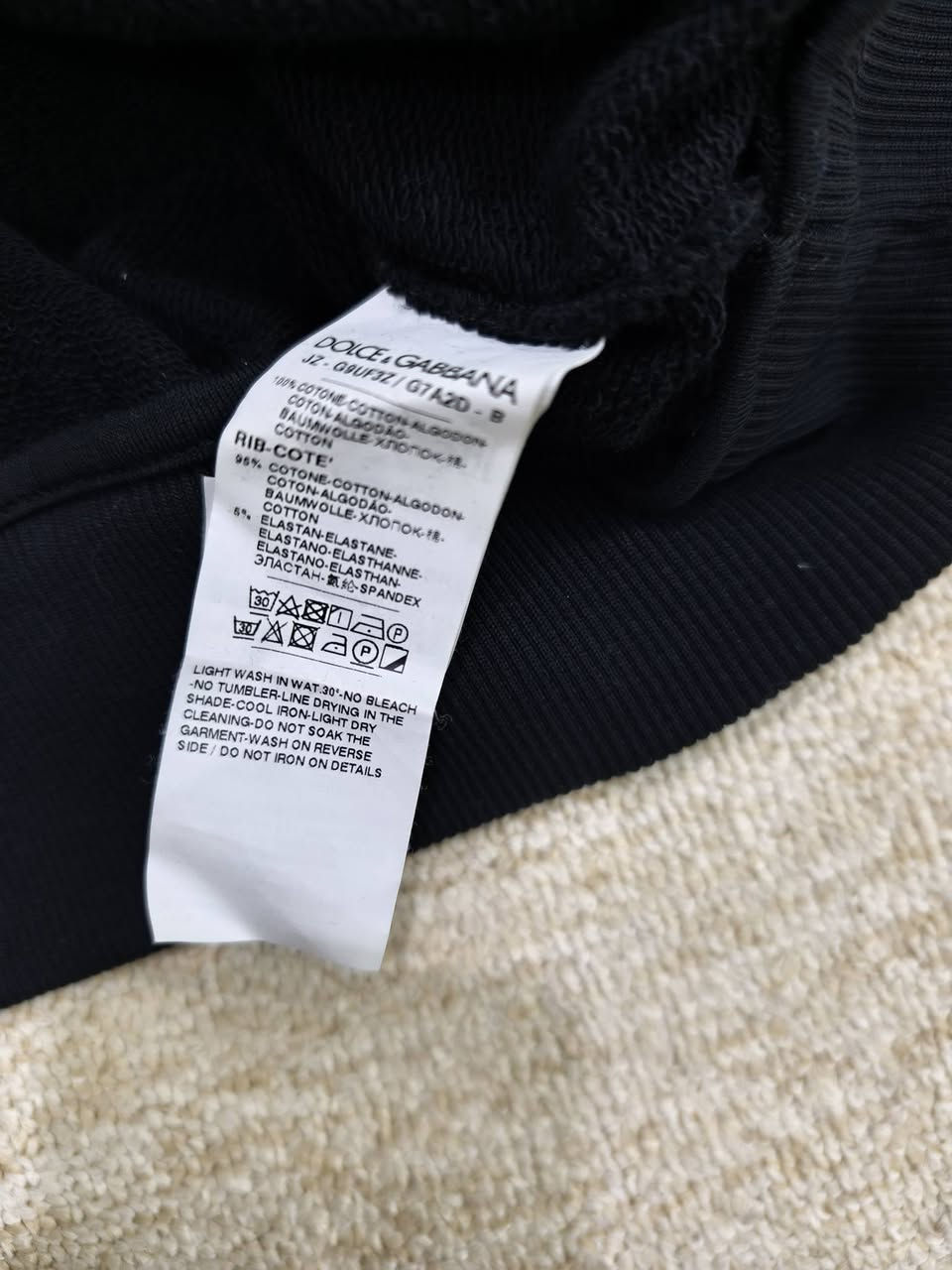 دولتشي اند گابانا كأنما غير مستخدمة قياس لارج اكس لارج


**إذا كنت صاحب هذا الإعلان وتريد حذفه لأي سبب، رجاءا أرسل رسالة إلى الدعم الفني**