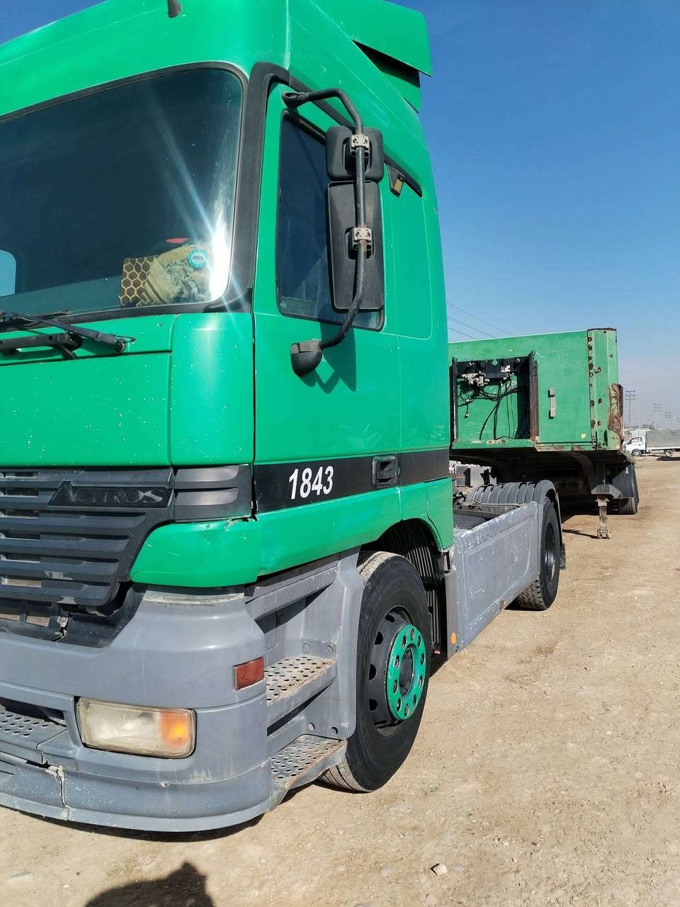 سلام عليكم اكتروز شمعه موديل 2002محرك1840كير محرك أكسل جديد سنويه 2030تحويل مباشر مربوطه عربانه 3دكير أوربي سعر خاص اتصل ***********
