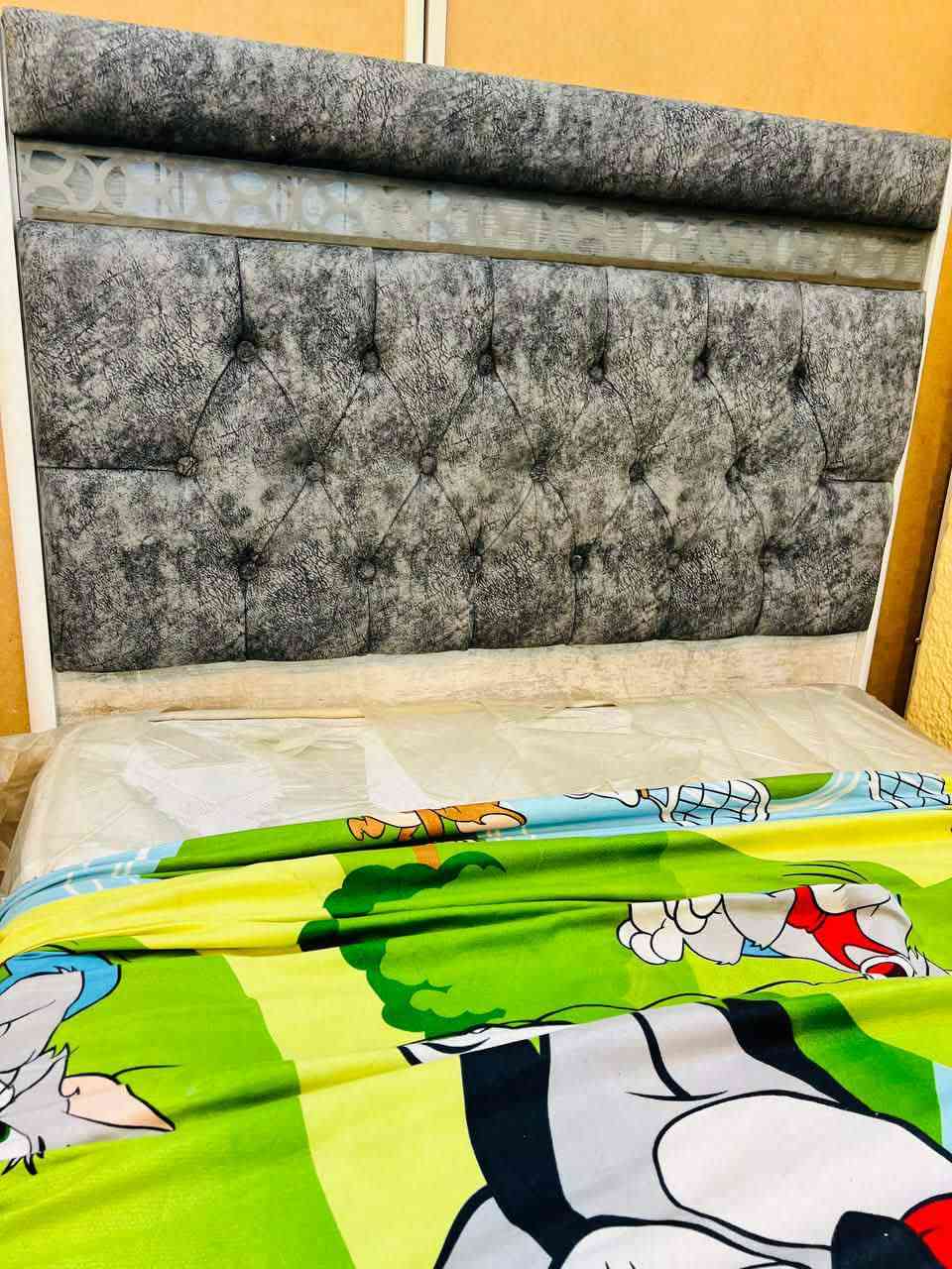 غرفه نوم تركي 🇹🇷
شبابي سرير منفصل 
2 غرفه تتكون من 7 قطع 
مع ميز مكتبي اضافي مع جربايه صوميه تفصال مع دوشك عدد 2 طبي بسعر 600 
مع شد ونقل مجاني داخل بغداد 🧑‍🔧🚚


**إذا كنت صاحب هذا الإعلان وتريد حذفه لأي سبب، رجاءا أرسل رسالة إلى الدعم الفني**