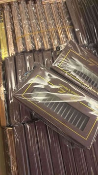 رموش • متوفر • مكياج