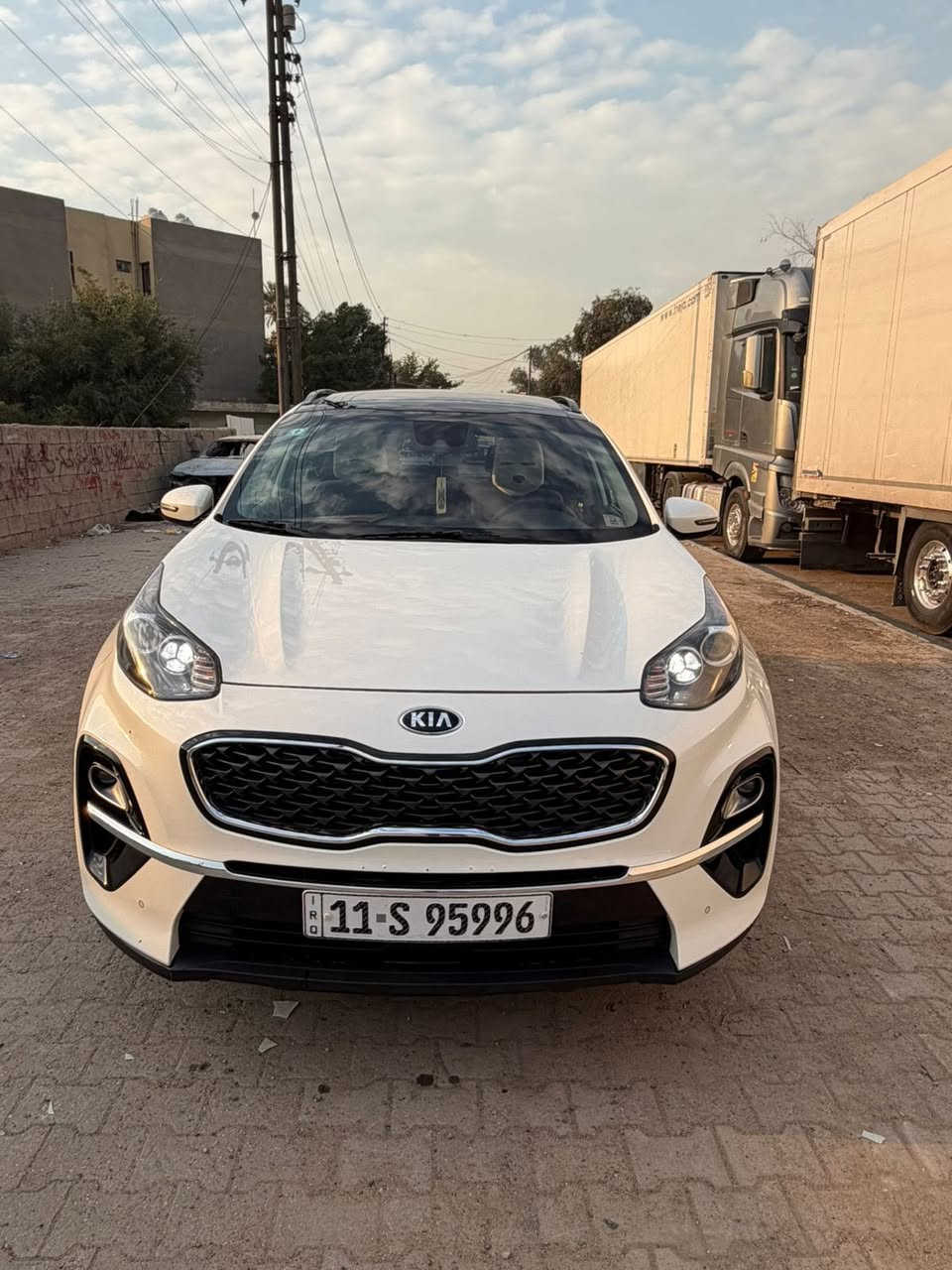 سبورتج 2021 وراد امريكي سيارة مواصفات EX فول مواصفات  بنراما بصمة صندوق كهرباء تدفأ استيرن بالكشنات  سايد بريك بصمة ماشية 42mi  
مكينة 2400 GDi
السيارة كلين صور الحادث موجودة داخل المنشور 
مكان السيارة بغداد 
السعر ٢١ الف وبيه مجال
للاستفسار الاتصال على الرقم
***********واتساب
***********اتصال
