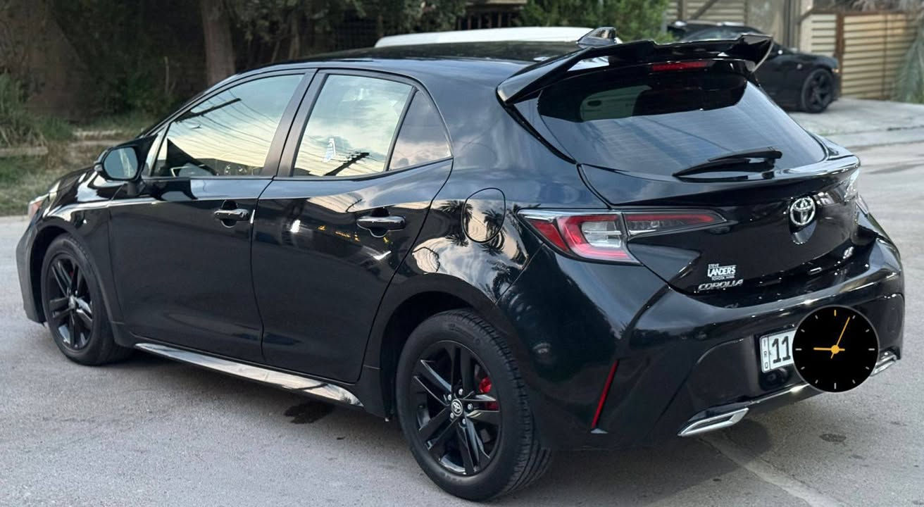 كورلا. سعر 115 وبيه مجال 
‏سلام عليكم  🚘
‏تيوتا كورلا هاج باك موديل . 2020. Sxeللبيع 
‏مواصفات .
‏_5راكب  السياره ماشيه 74
‏مكينه 2000 الاقتصاديه 
‏_ويل كروم اسود 
‏_شاشه كبيره تدعم الكار بلي والاندرويد 
‏_منافذ يو اس بي 
‏_مانع انزلاق
‏__كامره وفو HD
‏_رادار 
‏_تحديد مسار 
‏_كروز سرعه
‏_تنبيه نقاط عمياء 
‏_متحدث السيري الذكي 
‏_فول تحكم ستيرن 
‏_اشاير بل مري 
‏_3انضمه قياده سبورت و ايكو و عادي 
‏_ بصمه تشغيل 
‏_ بصمه ابواب ترحيبيه 
‏_لايتاد زنون مريح 
‏ _اوتو هوك 
‏_ اوتو لايت عالي يعني من يجي واحد بوجهك يطفي العالي وحده ويشتغل 
‏_سبايدرات قماره بلادي و شفقه
‏_ تبريد انجماد
‏8 نوزل
‏كير:10 نمر 
‏شفتات ستيرن 
‏لد نهاري ‏:  
‏رادارات امامي 
‏السياره بدون ايرباك
‏قيادة ذاتية 
‏توقف ذاتي 
‏تحديد مسار         ....؟ حادثه بنيد و جاملغ فقط 
‏لد نهاري 
‏اوتو هولد
‏شاشه كامره تحكمات ستيرن
‏سبايدر جنطه وشفقه خلفيه بلاد وباقي المواصفات معروفه
‏كير مكينه صدر كله جديد 
‏رقم بغداد دولي جديد هزه جديده باسمي ج
‏كير مكينه صدر كله جديد 
 جديده باسمي 
‏ ***********
مستعجل على بيع و مراوس.....؟سعر 115
