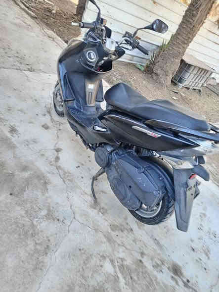 سلام عليكم
للبيع ماجستا S ياباني ماشية 29الف دراجة مكفولة كفالة عامة كفر و مكينة بيهة 2سويجات اوراق كاملة كهربائيات كلهة شغالة تايرات دبلات جدد طسة حلوة  مكينة برغي ما مفتوح بيهة ناعمة كلش شلعة و معدل ✈️ السعر مليون و 400بيهة مجال للشراي مكاني بغداد الشعلة الرقم ***********الشراي يتصل
