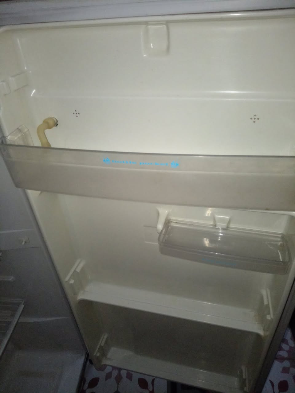 ثلاجه للبيع حجم وسط بيع مستعجل
مكان بكرلي الأولى


**إذا كنت صاحب هذا الإعلان وتريد حذفه لأي سبب، رجاءا أرسل رسالة إلى الدعم الفني**