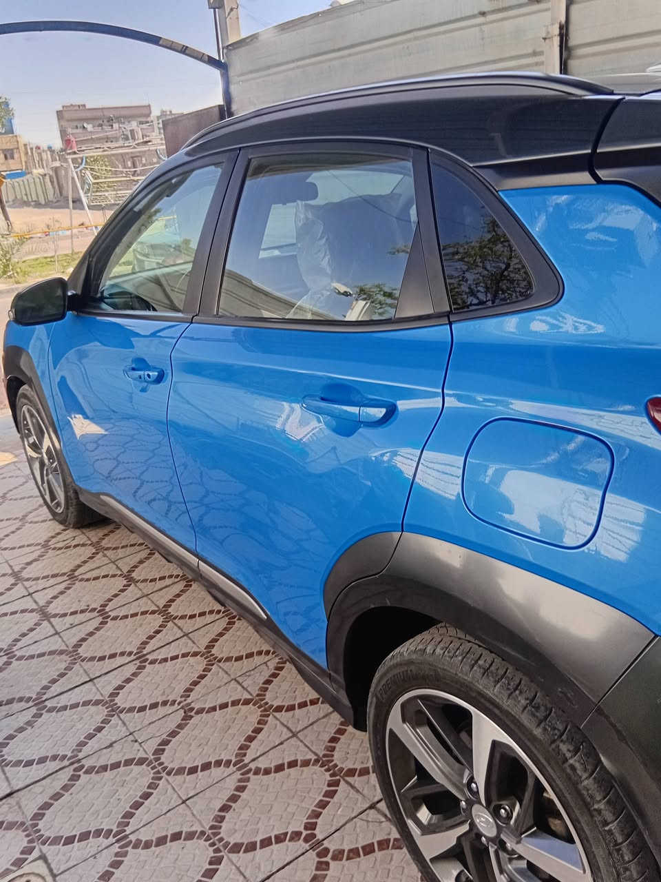 السلام عليكم سياره كونه للبيع موديل ٢٠١٨ سياره فول مواصفات تدفئة كشنات وتدفئة استيرن فور ويل صبغ جاملغ الأمامي الايمن والدعامية بدون دواخل سليمة من الايرباك باسمي رقم بغداد مكاني بغداد والسعر ١٤٠    رقم التلفون ***********
