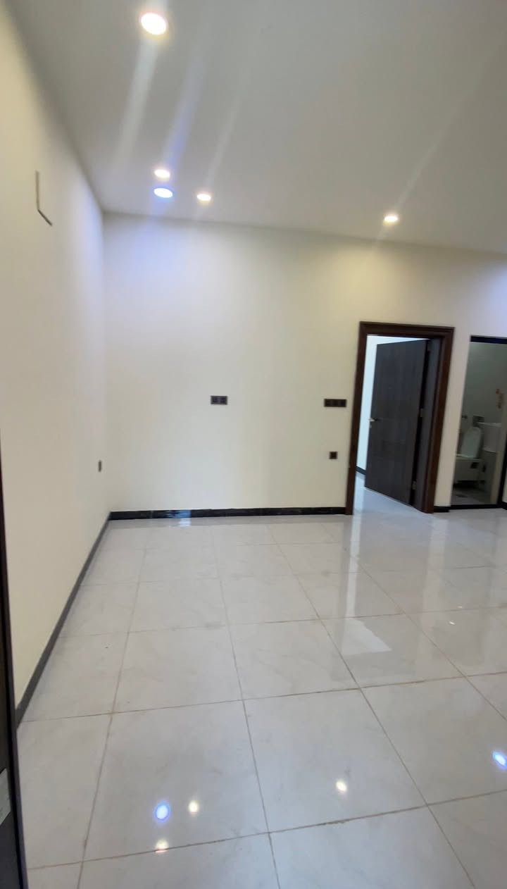 للايجار طابق ارضي معزول من بيت

بناء حديث - موقع حي الجامعة 📍
يحتوي ع غرفة وصالة مفتوحه ع مطبخ
للاستفسار ***********
#مكتب_المستقبل_للعقار
