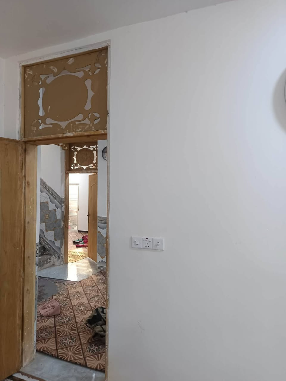 #عقارات_بابل الاستفسار ***********
دار سكن طابو صرف  للبيع المساحة 150م مربع بناء غرفتين نوم +كلدور +مطبخ +استقبال +صحيات +صاله فوك ٨×٣

#العنوان 
حي المهندس مقابل مدينة العاب ارض بابل عبر شارع 80 

#المساحة 150متر مربع 
#الواجه 10متر 
#النزال 15متر
#عرض الشارع 15متر 
 #بناء جديد
