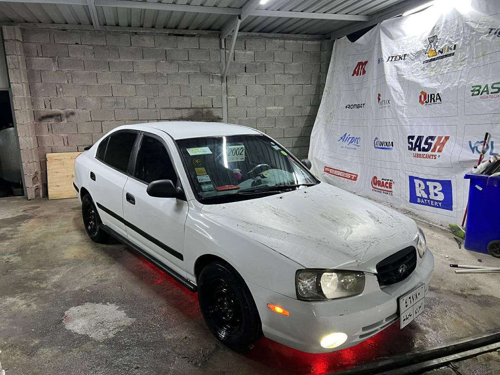 بەناوی خوای گەورە 
هۆندا ئەلەنترا 2002 سپی فول عادی بەس تەبریتە ڕەقەم سلیمانی سەیارەیکی توندوو تۆڵە زۆر بەهەڵمەتە بەنزیین زۆر کەم دەخوا  لەکۆیەم *********** گۆڕینەوەش دەکەم بەشتی بەدڵم بیت كويسينجاك, أربيل
