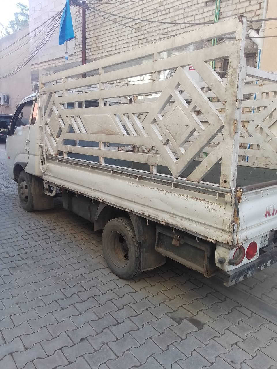 بدي مغلف فحل مع محجر للبيع 
السعر ٧٠٠ الف. *********** 
الشراي يتصل.
