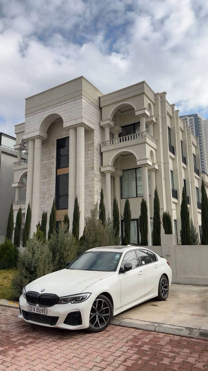 BM 330 
موديل 2021 فقط جاملغ واحد صبغ 
سعر 235$
*********** أربيل, العراق
