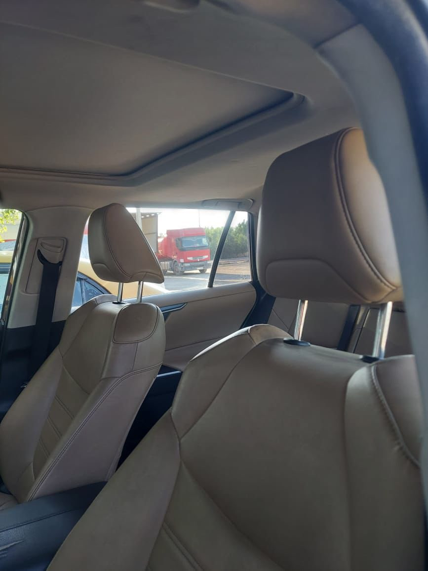 السلام عليكم راف فور 2019 وارد امريكي مواصفات XLE فول فتحه حادث السياره بسيط قبق جنطه صبغ وشوي من الجاملغ الخلفي صبغ بجم كبس كير مكينه كفاله ماشيه 120 الف كيلو مكانهه بغداد
واتساب ‭***********‬
اتصال ‬‭‭ ***********‬
‬
