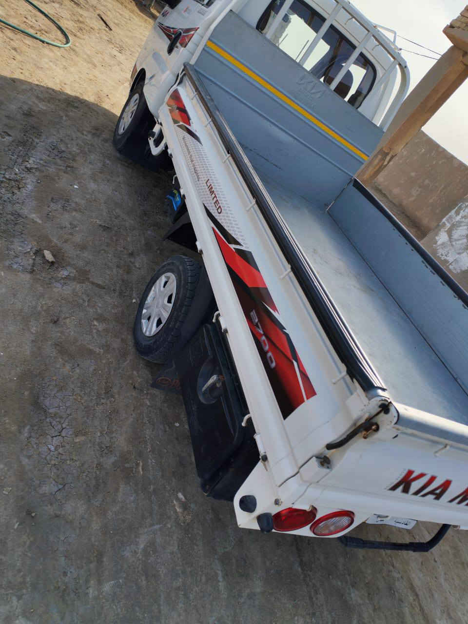 سلام عليكم كيا موديل 19 رقم قادسية كفالة 
مكانها القاسم 
***********
