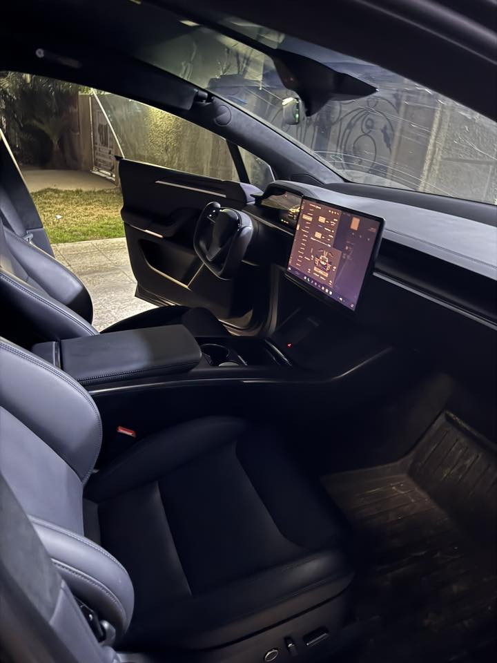 السلام عليكم تيسلا موديل x دبل ماطور السيارة ماشية 9000 حادثها جاملغ الخلفي السيارة فوول مواصفات 7 راكب كشنات متصلة رقم بغداد السعر 45000$ يعني 4 دفاتر ونص وهيه غنية عن التعريف مكان بغداد للاستفسار ***********
