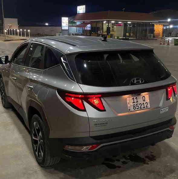 السلام عليكم.  توسان 2023 مواصفات عادية وارد امريكي حادثها قطعة وحده  مثل مموضح بلصوره السعر 178 قابل للتفاوض للتواصل ***********
