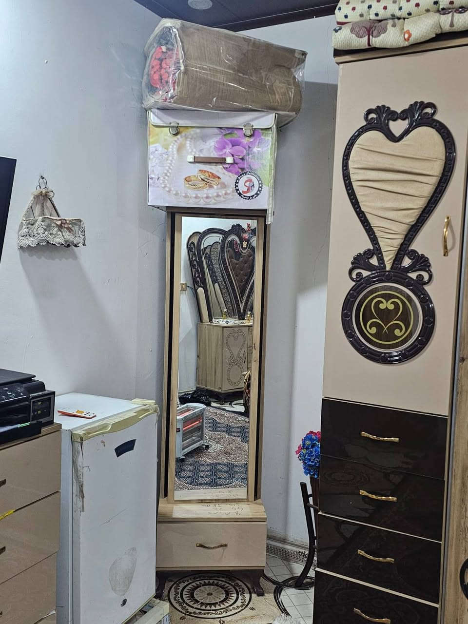 السلام عليكم... غرفه نوم تركيه جديده سعر 800 علمن سعرها من شتريتها بمليونين للتواصل
 *********** عمارة, ميسان
