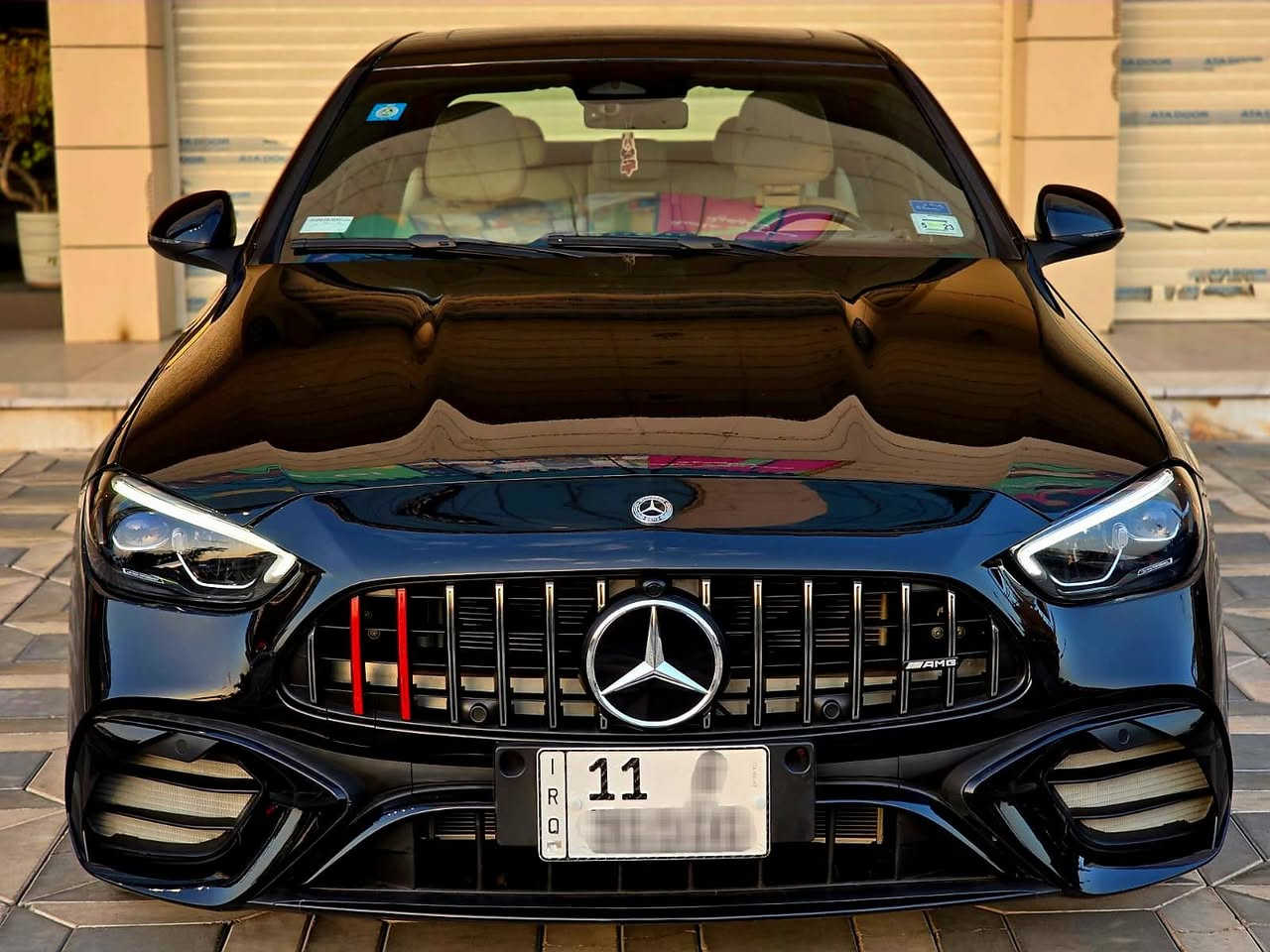 للبيع او مراوس 
مرسيدس C300 موديل 2022 كت AMG أصلي
فول مواصفات بانوراما لايتات داينمك رادار أمامي
نقطة عمياء و رادارات قيادة آلية كشنات تدفئة
كشنات كهرباء داخل LED بـ 64 لون
سستم سماعات Sennheiser كامرة خلفية
حساسات 360°أوتو بارك (ركن ذاتي)
5 أنظمة قيادة ستيرن تدفئة ويل AMG أصلي 18 إنج ماشية 23000 كم يعني 15000 مايل وارد أمريكي صبغ جاملغ الإمامي الأيمن و حافت البنيد والباقي كفاله كير ومحرك لوك سيارة جديدة وجاهزه رقم مميز بغداد بأسمي مكانها بغداد
السعر 350 ورقه مع رقم المميز 
للأستفسار ***********
