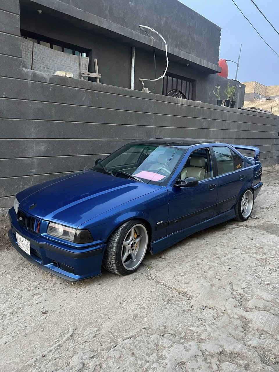 بي ام e36 للبيع موديل1994
سيارة محركها ٨ سلندر ٣٠٠٠ مكفول المحرك نشطة ع الثاني و الثالث تبطنش
السيارة كير و محرك و صدر كامل جديد
 مسويلها ادامه كامله 
كير عادي
تايرات تخم جديد
ويل spoke اصلي نضيف مابي فطر
سيارة مصبوغه جديد
تبريد منظومه جديده نقص بس كتف مروحه
كت m3 عليها
لايتات عليهن رينك متغير  RGB
دشبول جديد بدون فطر
شاشه اندرويد
كلوفرات سبورت جافيات التايرات و البلادي هم موجود
السيارة ببغداد موجودة
والمالك موجود ببغداد 
سلايد رووف عمل يد
تحويل ثاني يوم 
السعر ٥٥ و بيها مجال
***********
