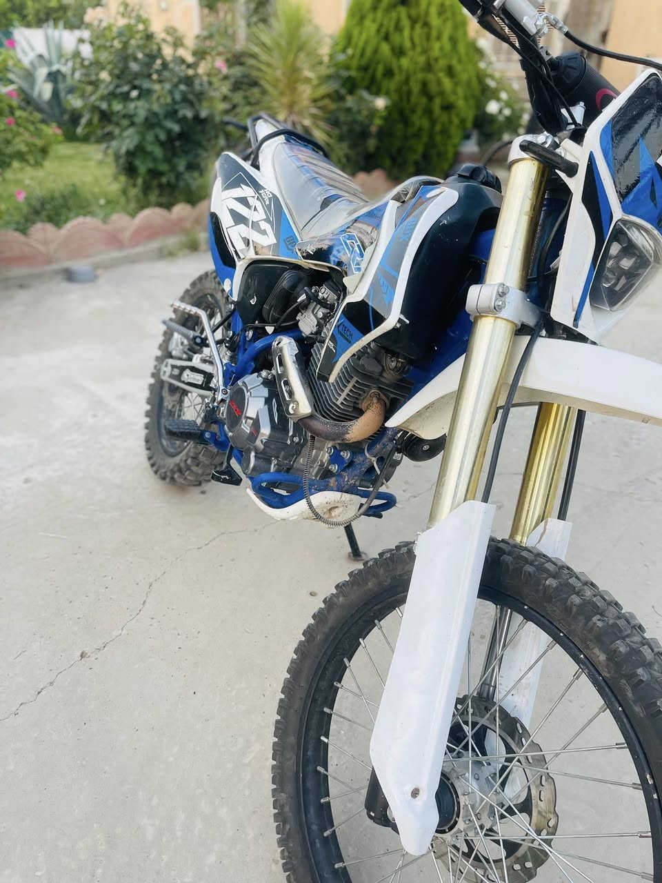 السلام عليكم
للبيع فقط 

دراجة قفاز: crx 300c 🔥🏔️ 2025
حجم :122
بعدها على وضع الشركة مكفولة 
اوراق كاملة بس تروح ترقم 
المكان : قضاء العلم 
السعر :1700 
استفسار هـ : ***********
