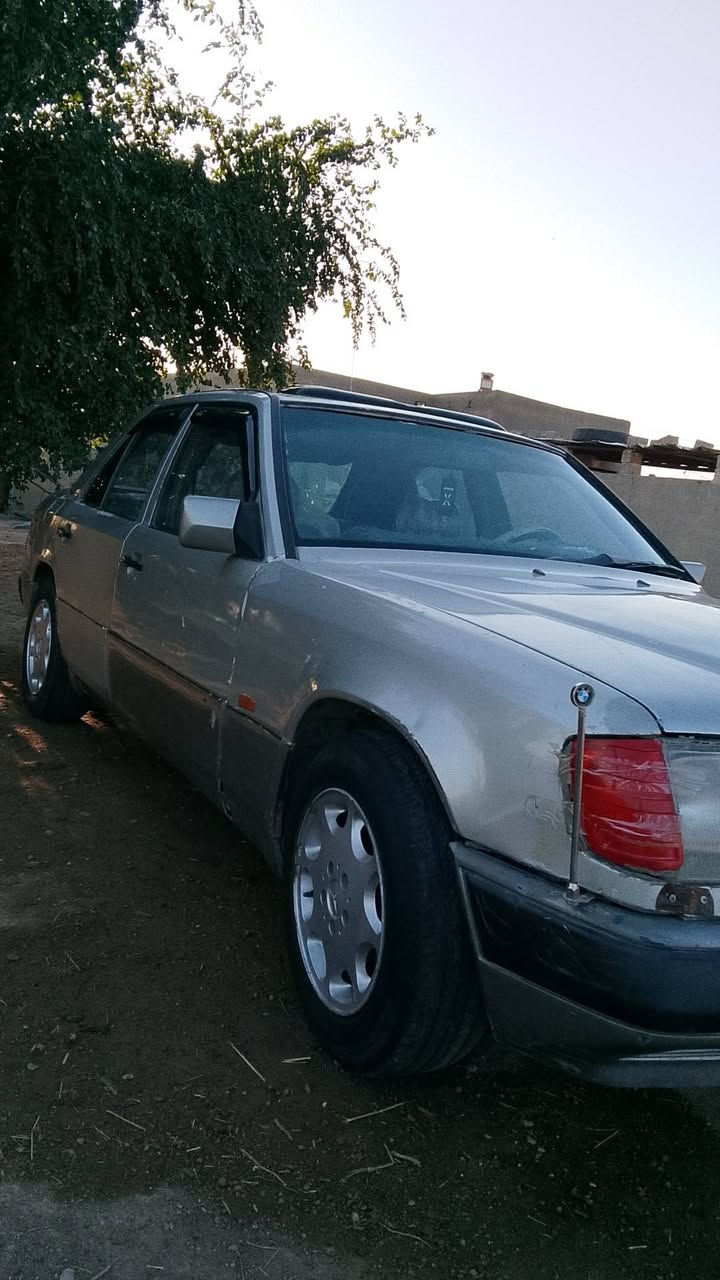 بسبب الوعود الكاذبة رحمه لموتاكم لاتكلي  امسح المنشور وماتجي سلام عليكم شباب للبيع مرسيدس دب محوره مكينه ثنين ونص مكينه وكير حلو رقم الماني  كهرباياتها كلها شغاله راعيها بل عماره مكفوله سياره حلوه مال بيت موديل 87 سبب البيع أنه عله باب الله وهاي مومال شغل  تعرفون  بعد وترهم مراوس بكرسته مارك لسعر ب33 وتدللون مكان ناصرية شطره وهذا رقمي ***********
