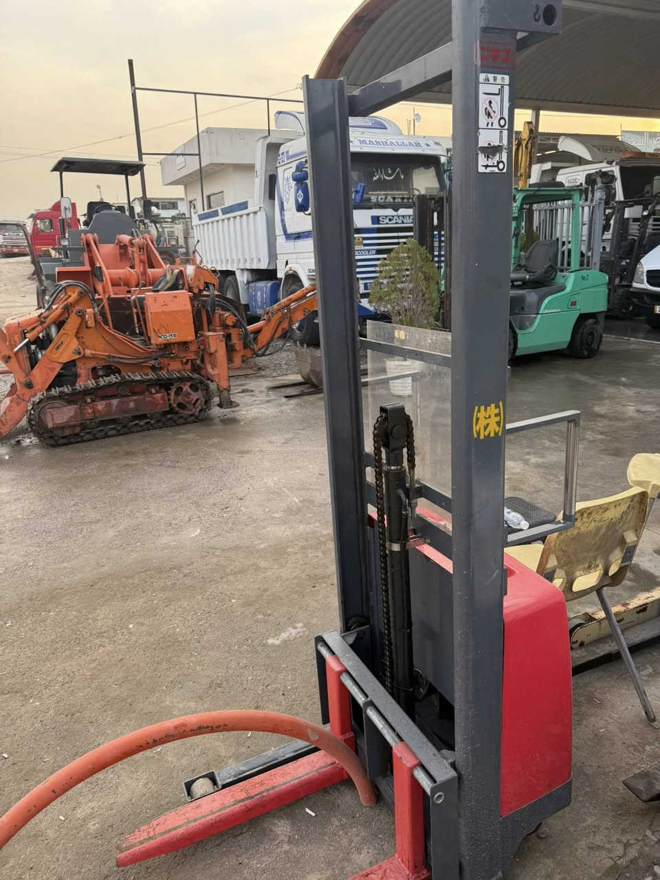 رافعات شوكيه يدويه وكهربائية للبيع
***********
***********
