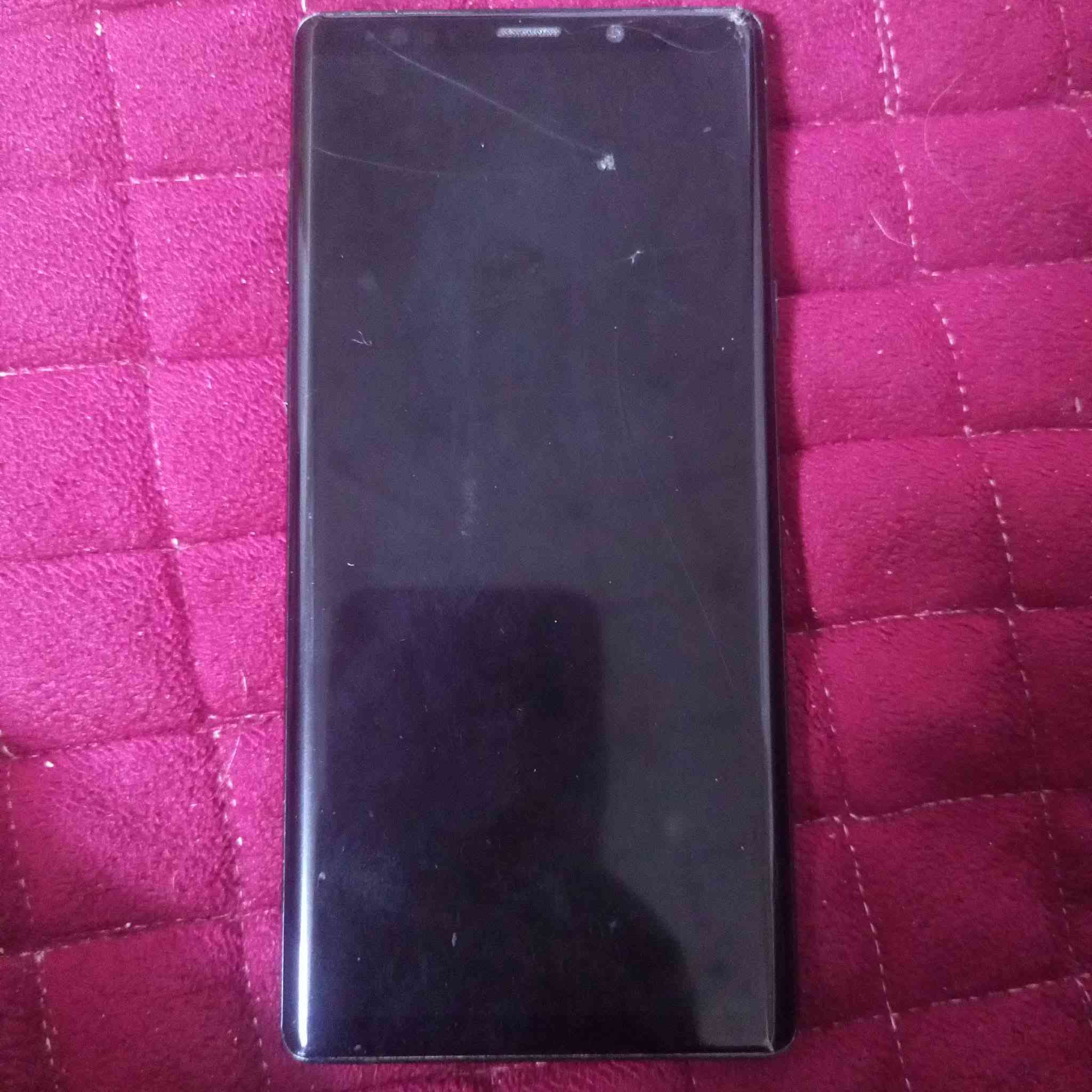 السلام عليكم ورحمة الله نوت ٩ شرق اوسط للبيع نقص قلم وبي فطور بسيطه والكامرة الاماميه بيهه تراب مغوشه السعر 100 قفل مكاني بغداد الكرخ....


**إذا كنت صاحب هذا الإعلان وتريد حذفه لأي سبب، رجاءا أرسل رسالة إلى الدعم الفني**