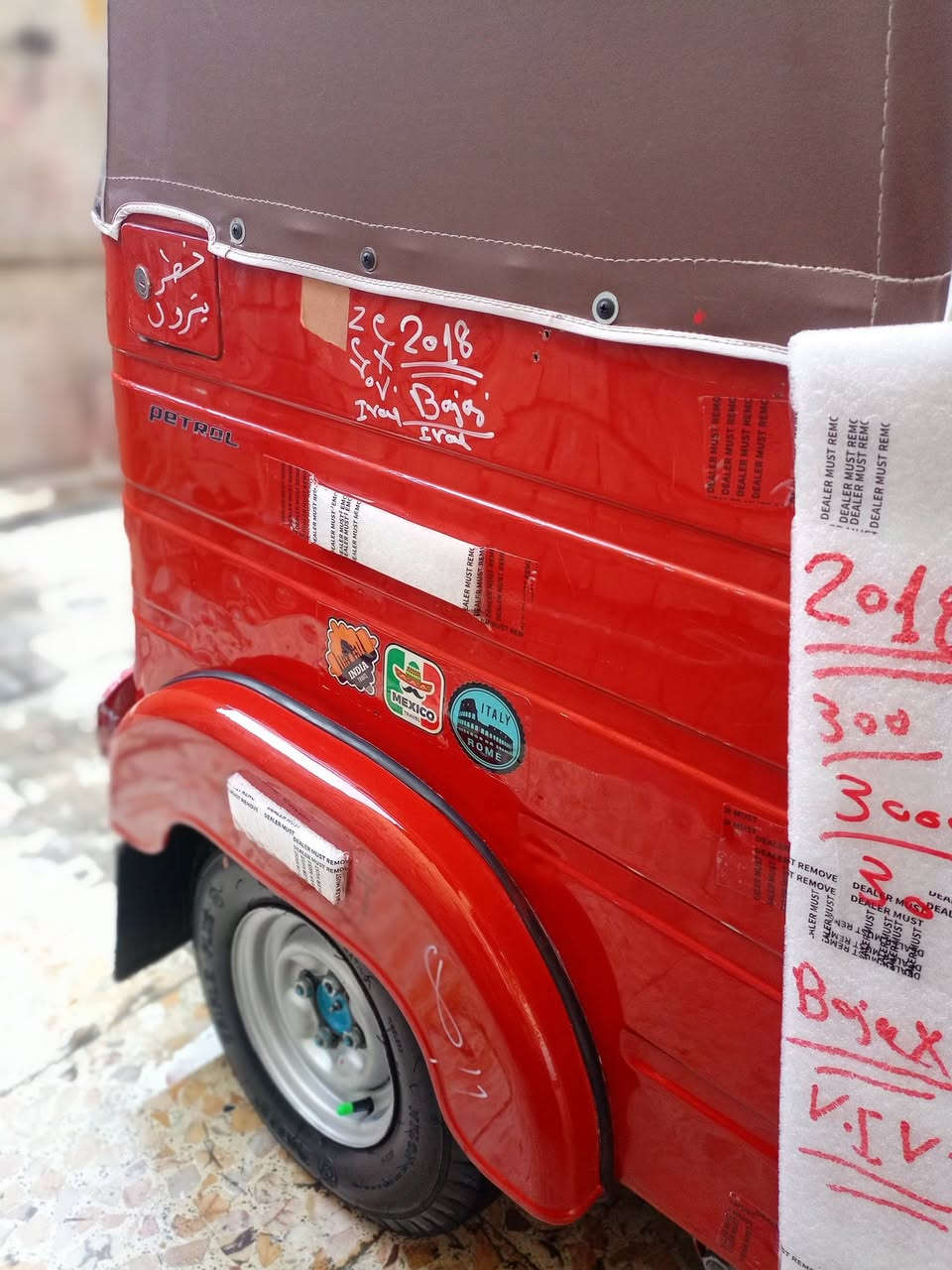 بسم الله الرحمن الرحيم
تكتك 2018 مكفوله كفاله عامه جديده بمعنئ الكلمه مكفوله كشر ومحرك تخم تاير سفريات دوشمه كلها جديد تكتك جانت متروكه فتره يعني فووول نضافه احلئ من الصور بهواي وتجي وتشوف بعينك رقم وسنويه انكليزي بااسمي تحويل ثاني يوم الشراي يخابر ويدلال ***********
