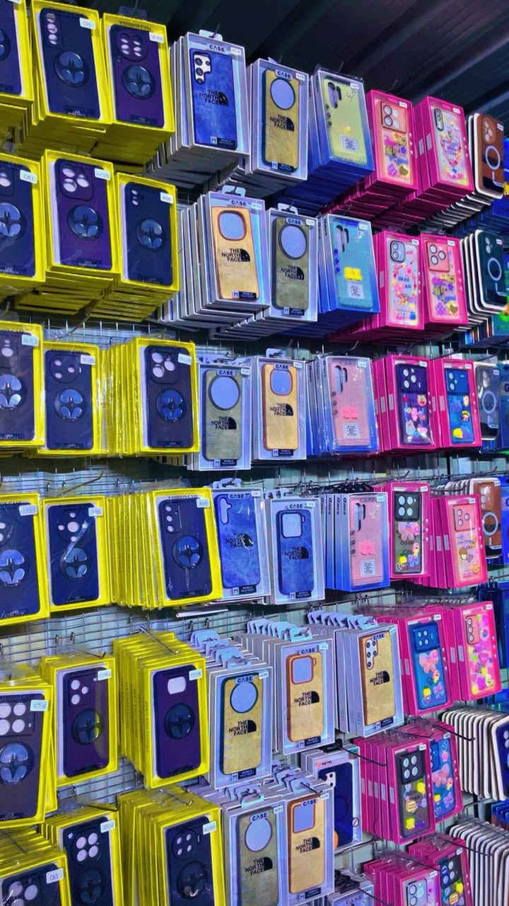 عرض خاص وفتره محدوده جمله فقط ارقى واحدث انواع الكفرات سعر الكفر 500 دينار موديلات حديثه توصيل لجميع المحافضات ***********
