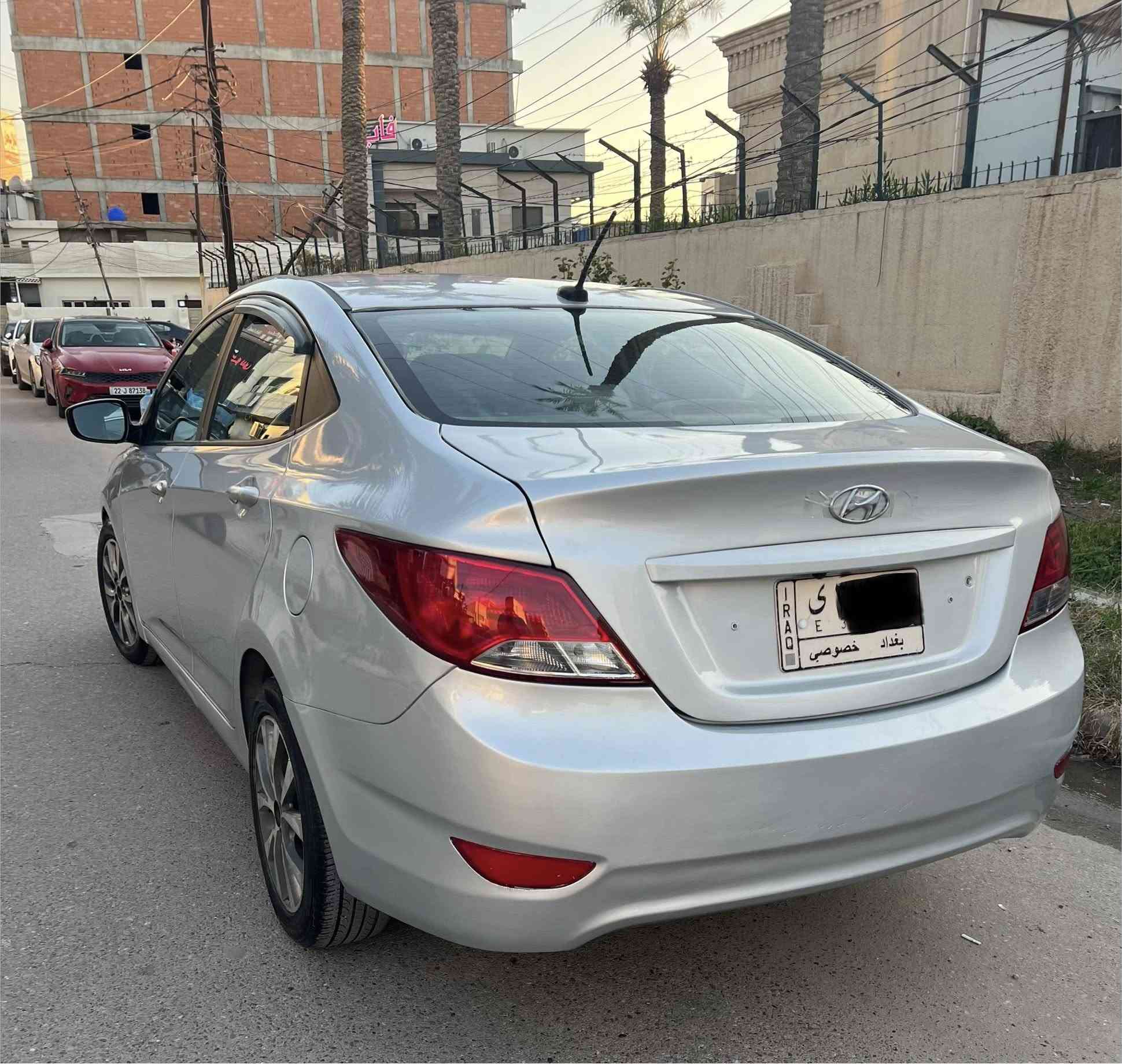 اكسنت
موديل 2017 وارد امريكي 
محرك GDI 1600
ماشيه ٩٢ ميل 
السعر   115 $

 مراسله واتس فقط
***********
مكان السياره بغداد المنصور
