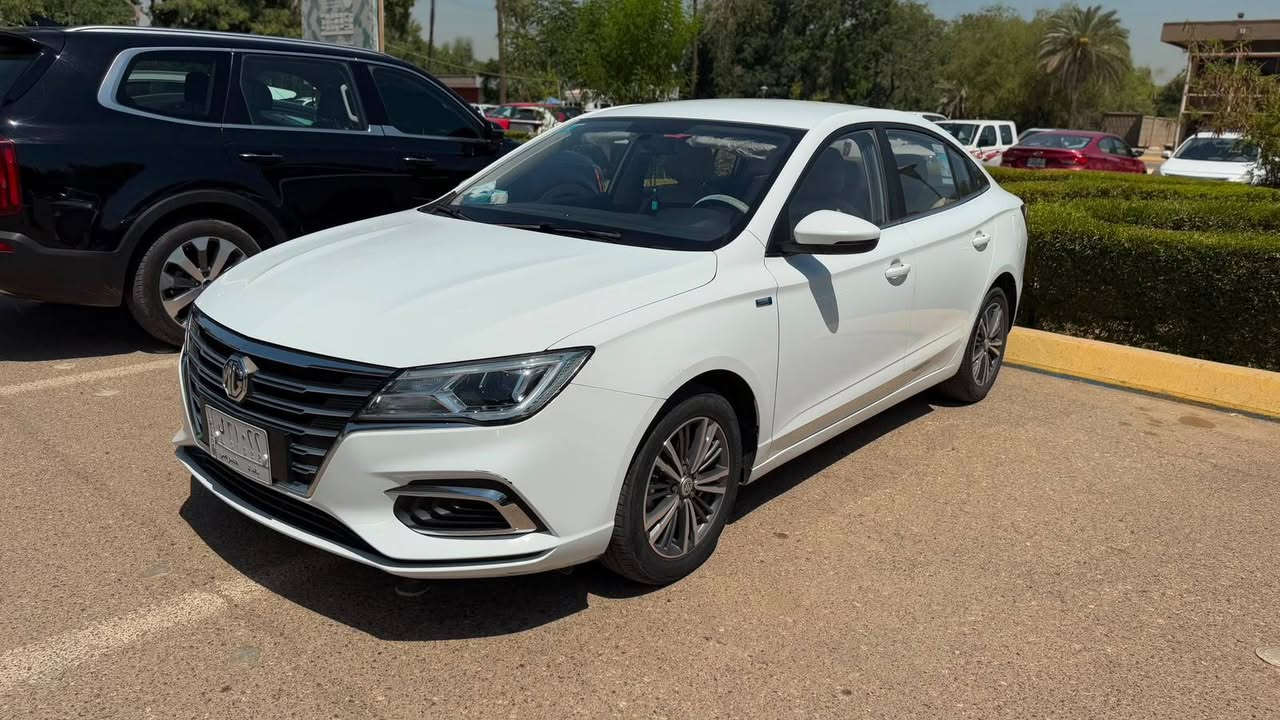 MG5
 2024 للبيع 

كفاله عامه 
السعر 98 وبيهه مجال بسيط 

***********
