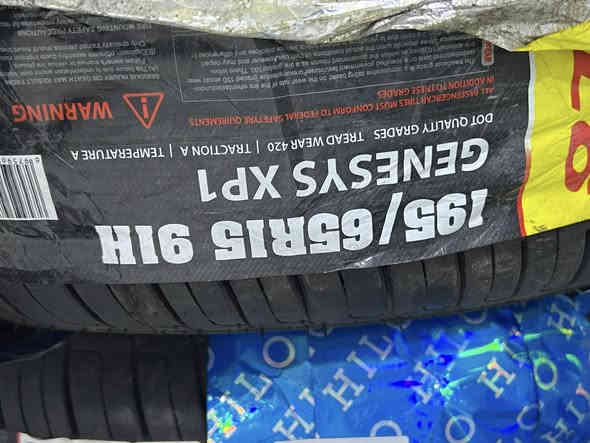 اسلام عليكم عدي تخم هلاو حجم  15 /65/195 
انتاج 2025 اشتريتهم قبل يومين وبعت السياره نهايتهم 140 الف الي يخدمة هاذ رقمي مكاني سيدية 
***********
