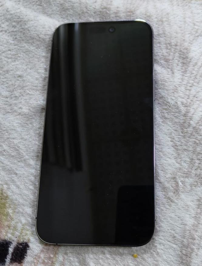 للبيع ايفون 14 pro max 
نضافه 90/100 
دبل سيم 
بطاريه 83 🔋

باقي التفاصيل ع الخاص✅


**إذا كنت صاحب هذا الإعلان وتريد حذفه لأي سبب، رجاءا أرسل رسالة إلى الدعم الفني**