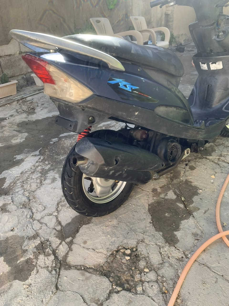 سلام عليكم ..ماكس عدله للبيع دراجه هندر واحد تشتغل نقصها فقط باتري وراجز بوشه ٥٥ سعرها ٤٠٠ بيها مجال قليل ***********
