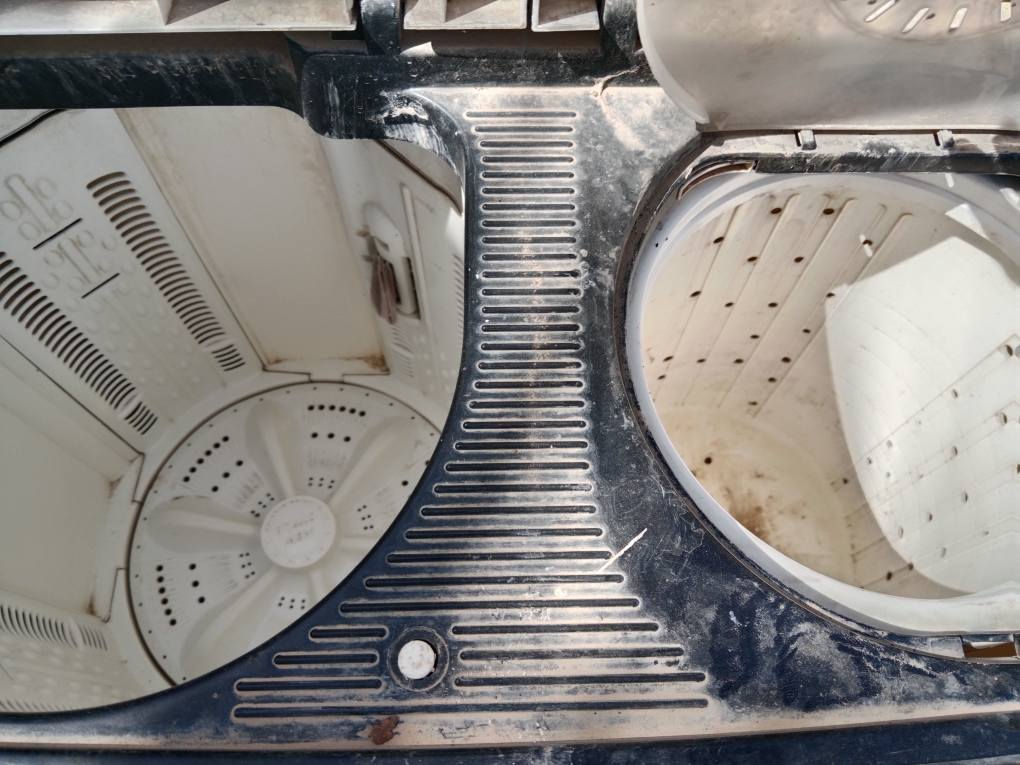 السلام عليكم غسالتين سعر الواحده 50 الف شغالات غسل وتنشيف حله *********** حلة, بابل
