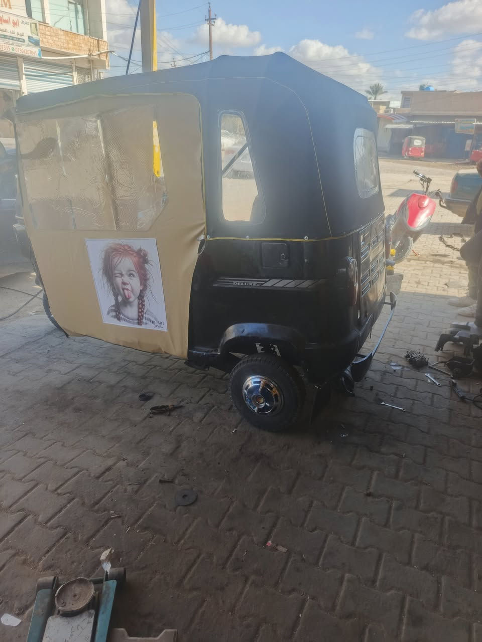 سلام عليكم شباب تكتك TVS موديل 2018 اوراق تكتك خير من الله كشر ومكينه نضيفات باتري جديد تكتك خير من الله جادر جديد مكان المحموديه سعر  2500 وبيهه حق جيتك ***********رجائن المو شراي لا يخابر
