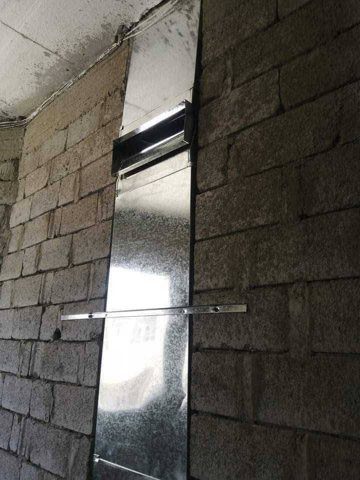 دكتات تبريد مركزي  مجاري هوائيه
شغل شرط هندسي وتوزيع الهواء بالتساوي وسليكون لمنع التسريب وتثبيت سيبورتات

#مهندسين #مقاولين #بناء #دكتات

*********** 

***********
