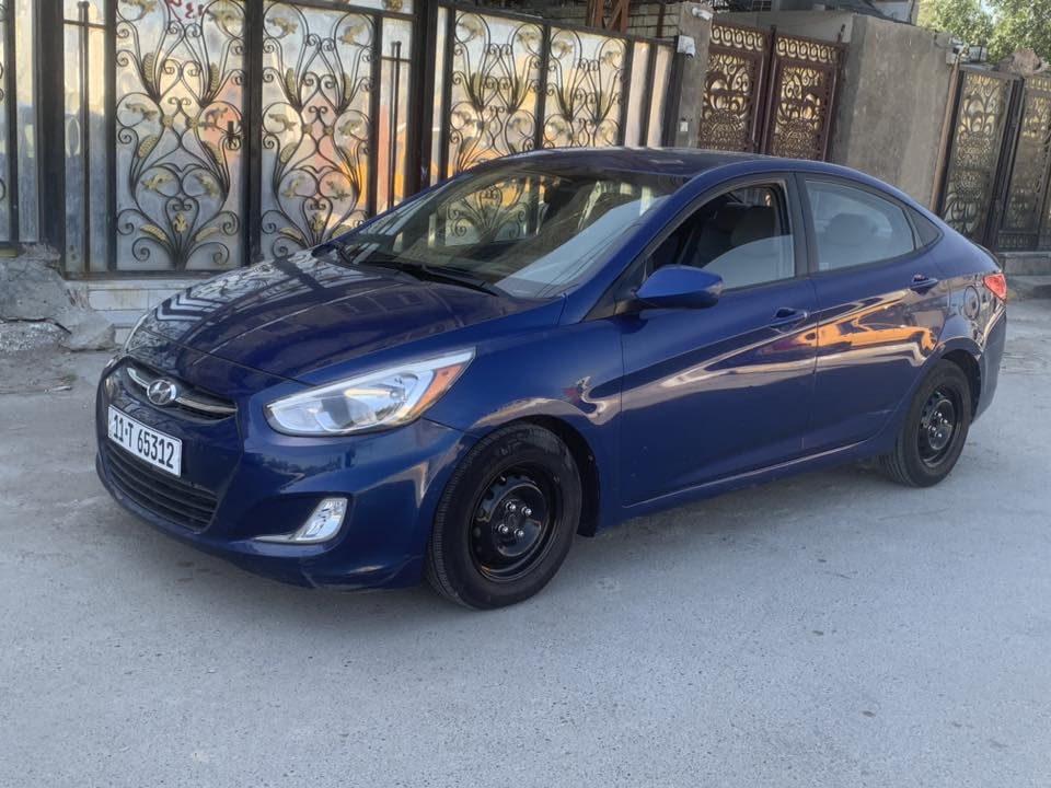 سلام عليكم اكسنت 2016 امريكي
محرك 1600
بدون حادث فقط جاملغ وراجع علبارد نفسه 
وطخه بين الباباين هم مرجعيها بارد السياره بدون قطره صبغ ليبل واحد بدون تبديل وبدون ايرباكات 
ماشيه 106 mi تبريد شغال ❄️ 
صدر امامي وخلفي جديد تخم تاير سياره جاهزه ومابيها كل نواقص وحلوه وبلعافيه ع ياخذها 
سعرها 95 وبيها مجال بسيط 
هـ/***********
