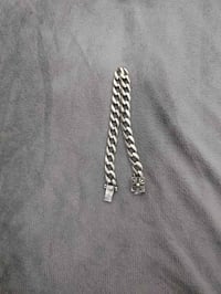 سلام وعليكم لبيع سوار 29غرامولزنجيل56غرام سعرالغرام4تالف مكان بغداد078...