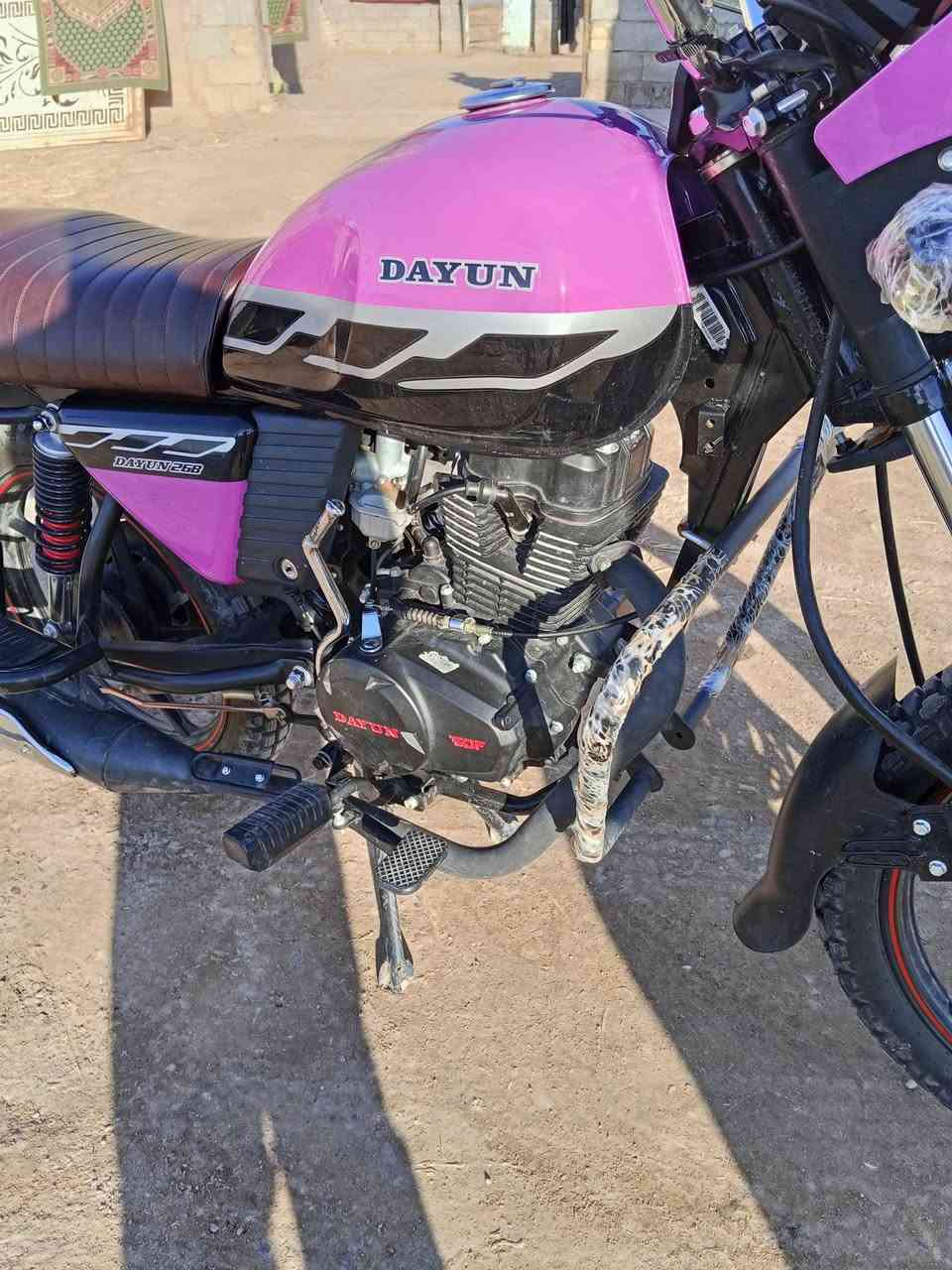 سلام عليكم دراجة دايوان مديل 23للبيع دراجة جديده 
زيرو احله من الصوره مكان ميسان علي الشرقي ***********
