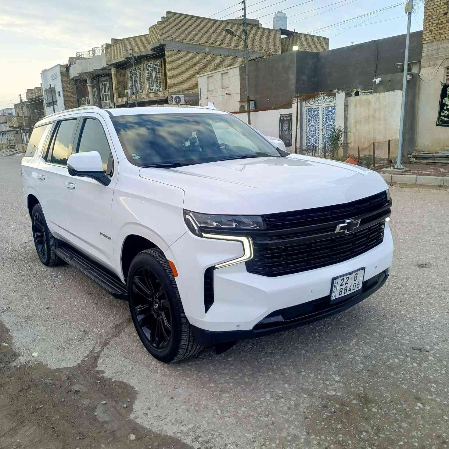 سلام عليكم تاهو البيع مديل2021 بسمي هزه جديده تحويل مباشر بتره وارد امريكي مكفوله  ماشيه 92 فول مواصفات بلارامه رادرات جانبيه 5كامرات كشنات جلد كهربائيّه بي ايبي حساسات امامي خلفي حجم المحرك 8سلندر 5300 تخم تاير جديد جم الويل 22 
السعر 410 العنوان ميسان 
رقم الهاتف ***********
0781359262
