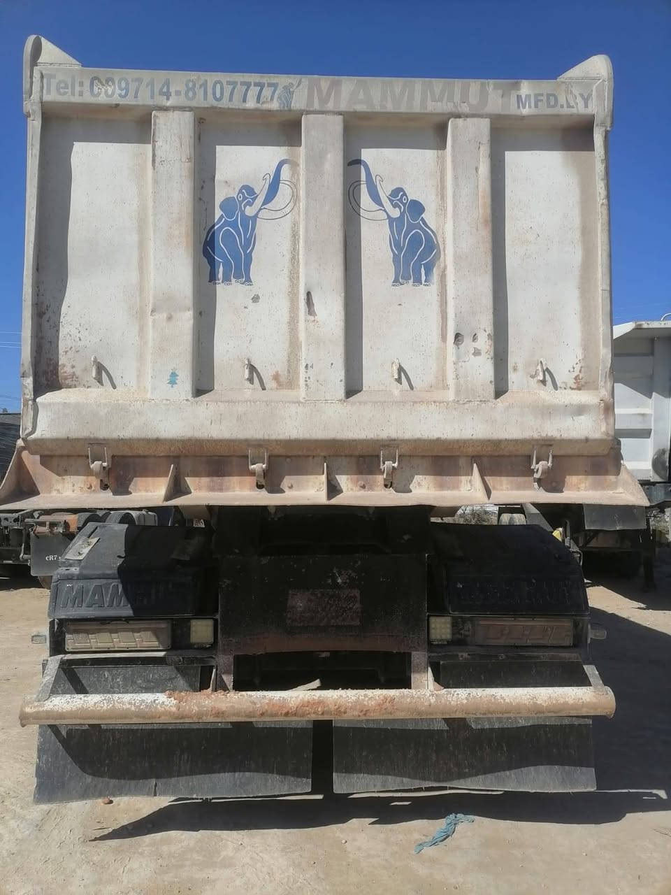 عربانه اماراتيه 2007 تلث محاور تخم تاير
مكفولة من الجفيه والميله ومكفولة من الفطر
عربانه جاهزة للعمل  
مكلف بلنشر فقط 
للآستفسار اتصال ع رقم
***********
