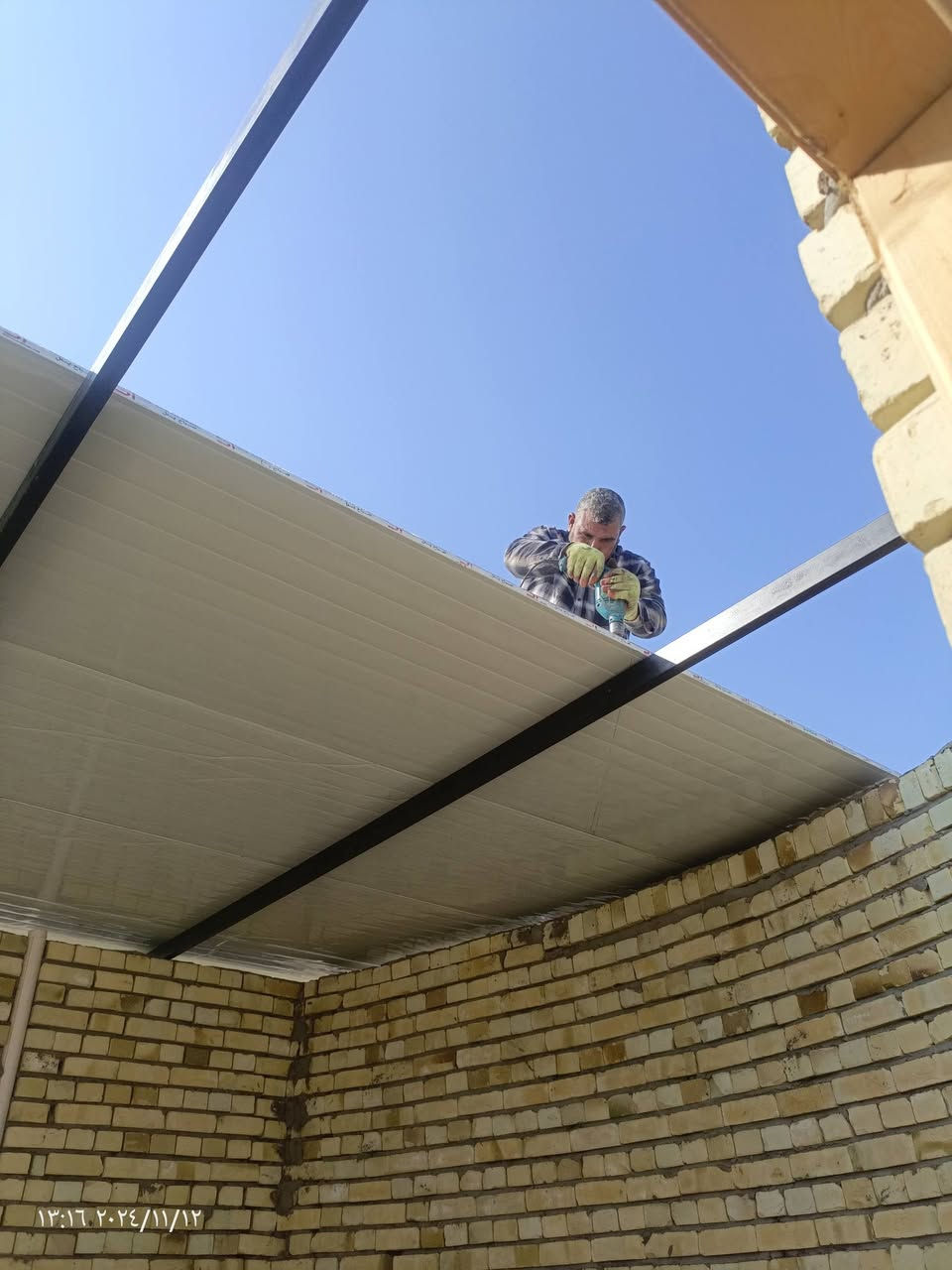 سندويج سعر المتر( 20 ) ألف كرسته أو عمل ***********
@
