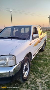 ئةم سةيارة بؤ فرؤشتن مالي دؤستة بؤياخي ئةوةية كة لة سؤنةرةكة دامناوة ب...