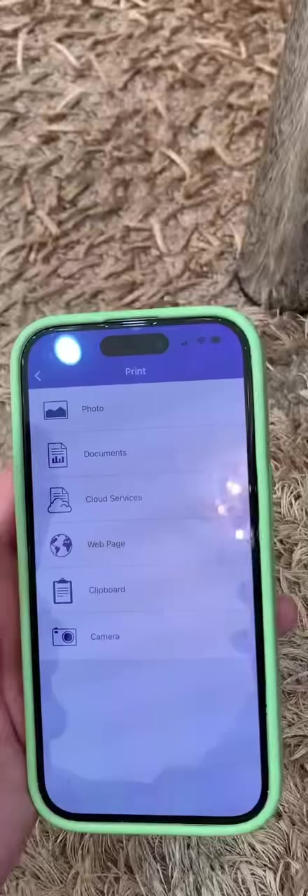 السلام عليكم طابعه brother طبع ملون وعادي و WiFi استعمال قليل منزلي
الطابعه صارله سنه فقط عندي واشتريتها جديده 
السعر ٢٥٠ وبيها مجال 
للاستفسار على الرقم ***********
