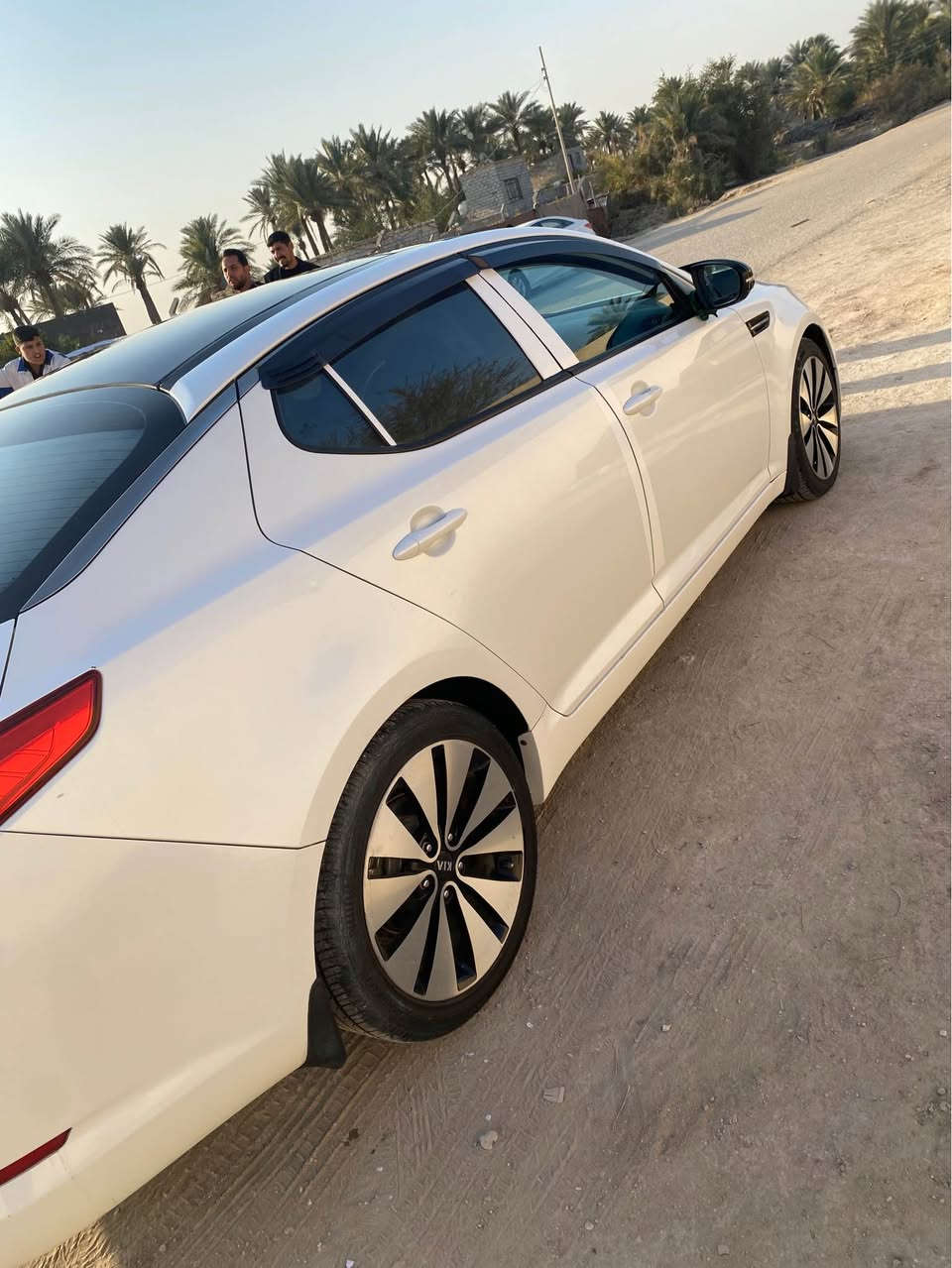 السلام عليكم

اوبتما 11 خليجي فول 

مكينه 2000

مكفوله عده بارد باب السايق او اربع اصابع يم البك لايت فقط

رقم بغداد بسمي 

مكانيّ ديوانية 

ب28

مامتواجد ع النت *********** ديوانية, القادسية
