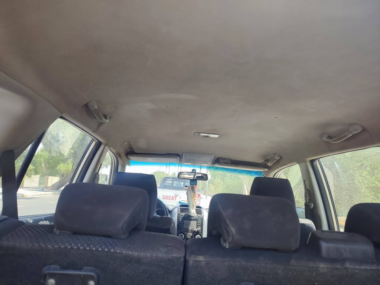 شوزوكي گراند ڤيتاره2007 رقم ميسان مميز 1932 5راكب واللون ذهبي مرغوب الدواخل بلادي نظيفه السياره خليجي مابيها ظربه مصبوغه حزام شخوط وجارده محرك ونجي 4سلندر نقص التبريد والكير كهربائي يحتاج عقل السعر 50ورقه العنوان الكوت  طشاش الثانيه شارع القاضي  ***********
