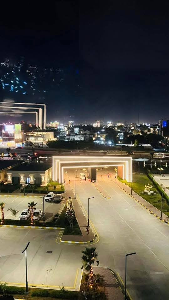 ️ شقق للإيجار | مجمع مارينا السكني 🏢✨
خيارات متعددة • مساحات مختلفة • إطلالات مميزة

🔹 شقق كبيرة المساحة
▫️ المساحات: 205م² – 180م² – 177م²
▫️ طوابق مختلفة ومتعددة
▫️ جاهزة للسكن
💰 الإيجار الشهري: 1,400,000 دينار

—————————————————

🔹 189م² | 3 غرف نوم
إطلالة على الجسر والحديقة 🌉🌿
💰 1,300,000 دينار شهريًا

—————————————————

🔹 145م² | غرفتي نوم
طابق (2 / 13 / 1)
إطلالة مباشرة على دجلة 🌊
💰 1,150,000 دينار شهريًا

—————————————————

🔹 144م² | غرفتي نوم
طابق (3 / 2)
إطلالة بوليفارد
💰 1,100,000 دينار شهريًا

—————————————————

⛔️ مطلوب عروض بيع وإيجار التواصل
📲 واتساب: ***********

شركة بوابة بغداد للتسويق العقاري
نختار لك الأفضل 🏙️💼
