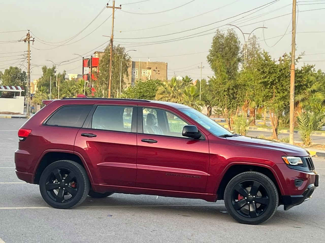 السلام عليكم شلونكم شباب
Jeep Grand Cherokee: 2015

-------------------------------------
#السعر :225$ وبيه مجال بسيط
‏
#رقم الهاتف : ***********

#رقم السيارة : بغداد إنكليزي 

#مكان السيارة : العماره  
-------------------------------------

للبيع  Jeep Grand Cherokee موديل 2015 
وارد أمركي ضررها جدا بسيط صور الضرر مرفق بل منشور 
السيارة بيها قطعتين صبغ جاملغ امامي الايسر و بنيد بيها بارد بسيط بلباب الخلف السائق والجاملغ بدون خدوش موضح
والباقي كفاله عامه 
السيارة مسويلها سيرفس كامل قبل فتره صدر كامل تايرات تخم جديد  منضومة الماء بل كامل  
برمجه الشاشات نضام SRT  السيارة عزمها جدا حلو شرط احلى من الصور
ومواصفات السيارة معروفة بدون ذكر
السياره متعوب عليها كامله مكمله 

هزه وسنويه وأرقام جديد بأسمي 

سيارة بدون اي نقص واحلة من صورة شرط التحويل ❤️‍🔥

-------------------------------------

